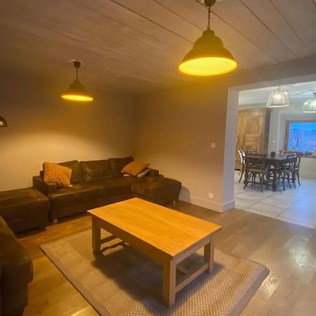 Logement Dans Maison + Exterieur Orchamps-Vennes Екстериор снимка